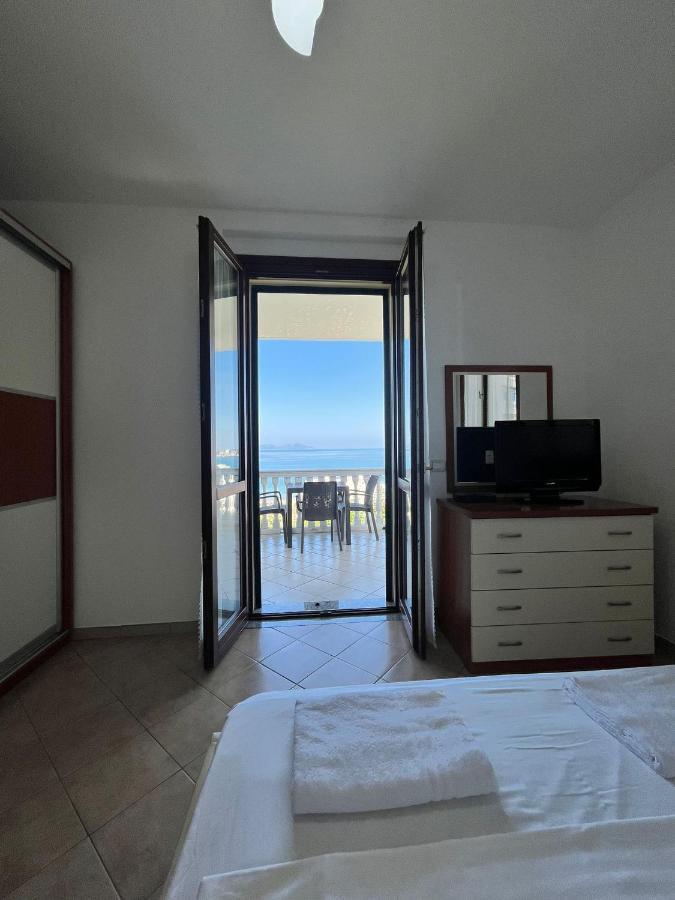 Splendido * Vlorë